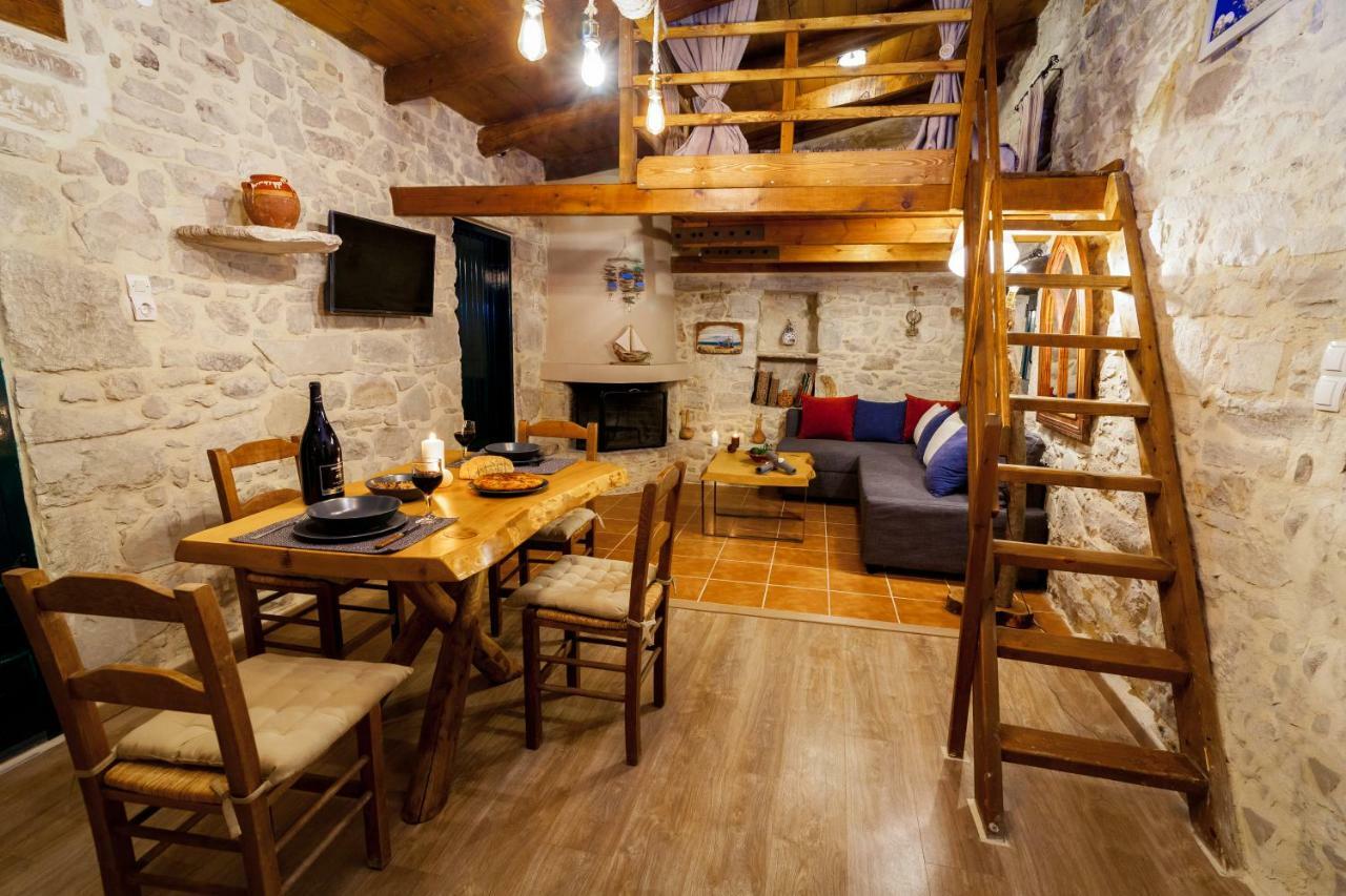 Gasthaus Aristidis'S Plouti Moires Exterior foto