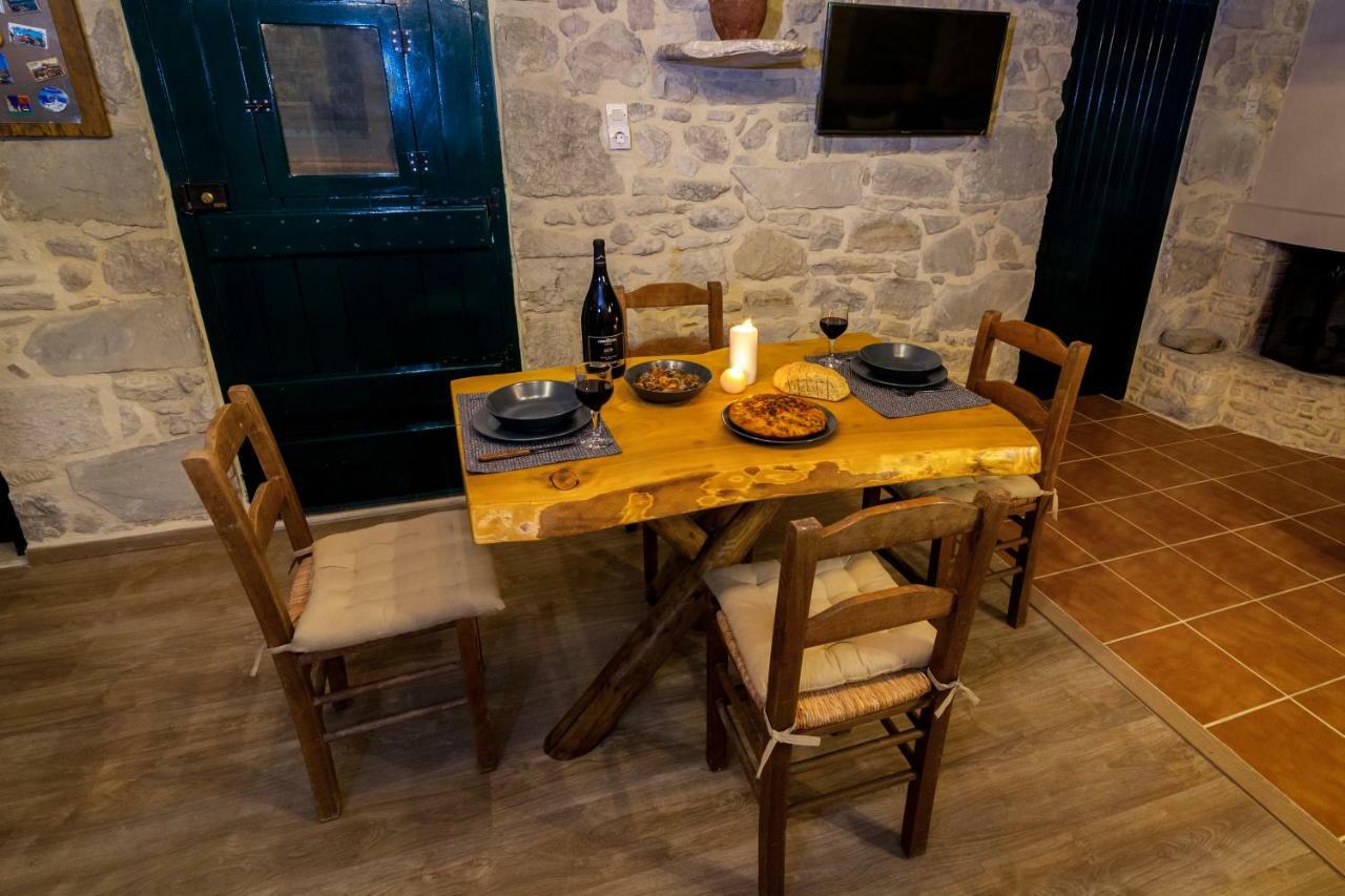 Gasthaus Aristidis'S Plouti Moires Exterior foto