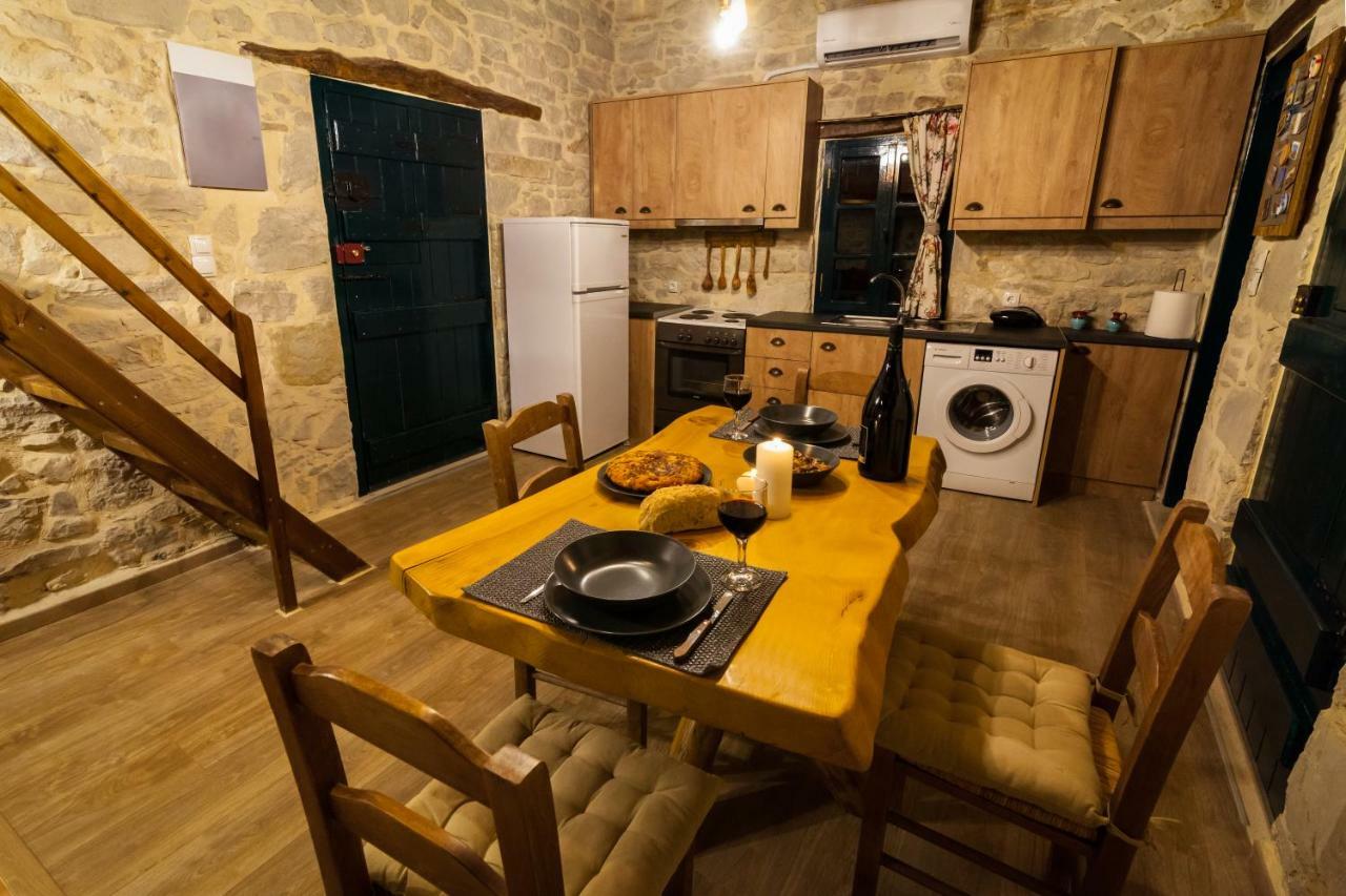 Gasthaus Aristidis'S Plouti Moires Exterior foto